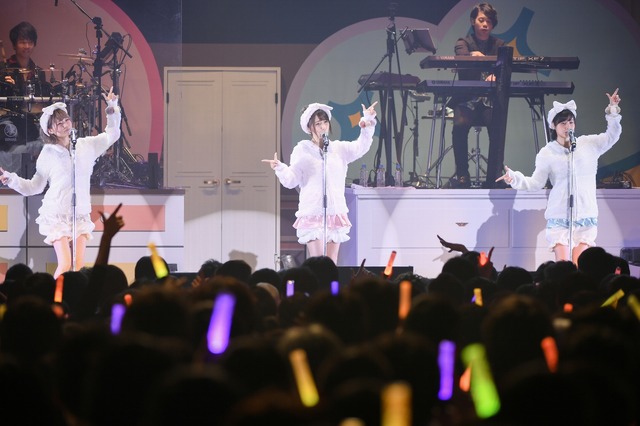 「EDP presents ひなビタ♪ライブ2018 ～Sweet Smile Pajamas Party～」ライブフォト