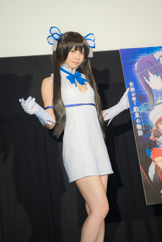 えなこが劇場版「ダンまち」舞台挨拶でヘスティアコス披露！アニメ第2期は2019年夏放送【写真25枚】