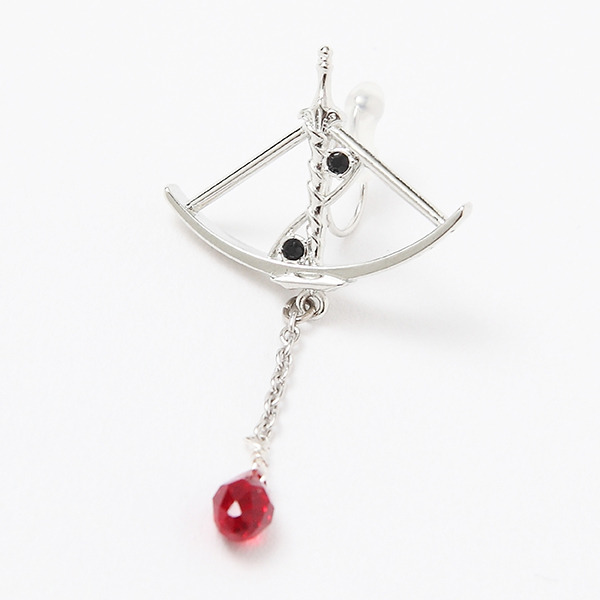 アーチャーモデル ピアス　10,800円（税別）（C）TYPE-MOON・ufotable・FSNPC