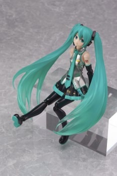 「figma 初音ミク 2.0」