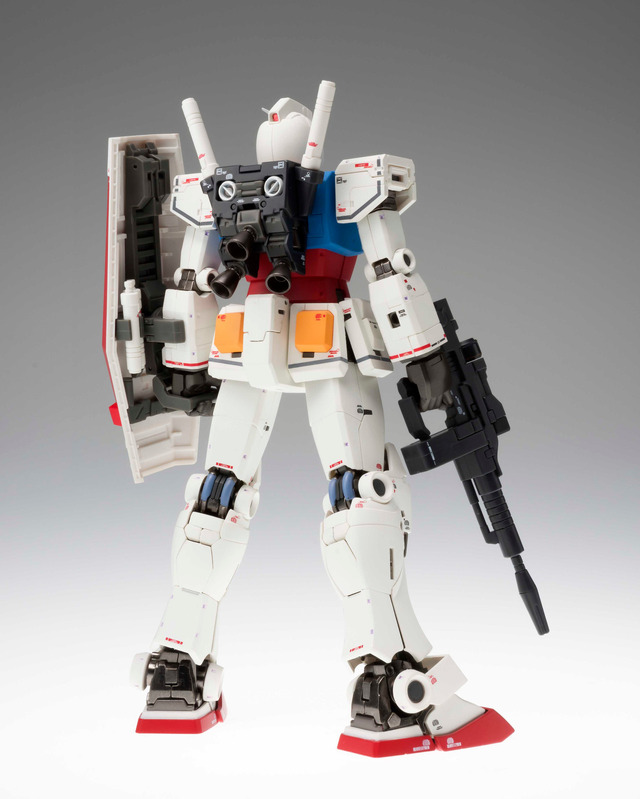 「GUNDAM FIX FIGURATION METAL COMPOSITE RX-78-02 ガンダム（40周年記念Ver.）」19,980円（税込）（C）創通・サンライズ