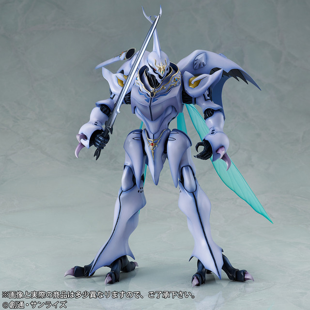 「リアルマスターコレクション サーバイン」34,992円（税込）（C）創通・サンライズ