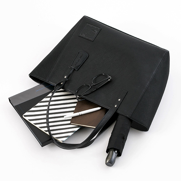 『PSYCHO-PASS サイコパス』コラボレーション「バッグ」宜野座伸元　11,800円(税別)（C）PSYCHO-PASS Committee