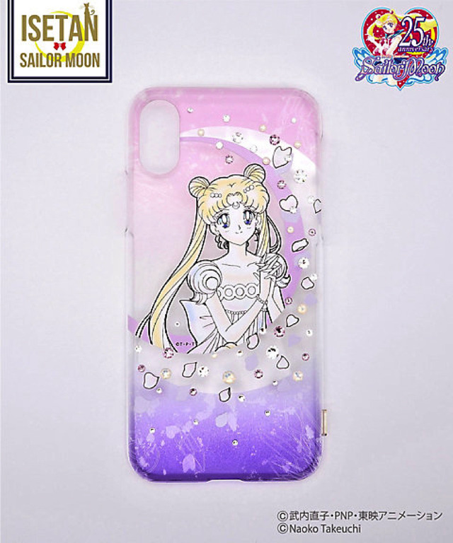 「美少女戦士セーラームーン×ISETAN 2019」プリンセス・セレニティスマートフォンケース 12,960 円（税込）（C）武内直子・PNP・東映アニメーション（C）Naoko Takeuchi
