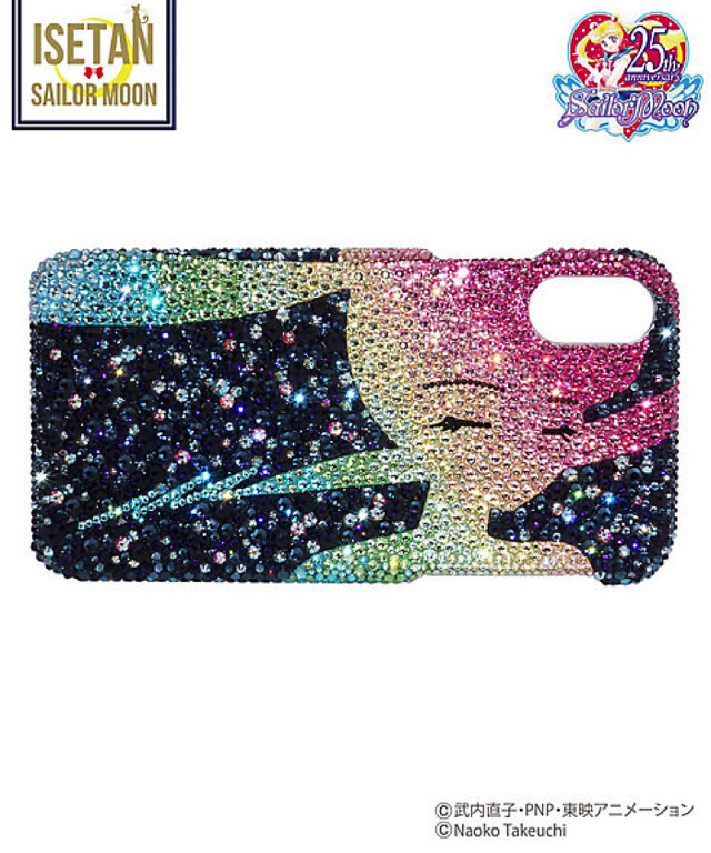 「美少女戦士セーラームーン×ISETAN 2019」デコスマートフォンケース／セーラームーン 97,200 円（税込）（C）武内直子・PNP・東映アニメーション（C）Naoko Takeuchi