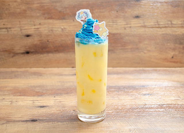 「ゾンビランドサガ カフェ presented by MAPPA」推しメンドリンク～星川リリィ～ 820 円（C）ゾンビランドサガ製作委員会