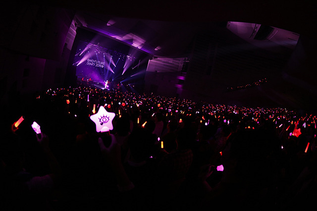 「上坂すみれのノーフューチャーダイアリー 2019」大宮公演 写真：鈴木健太（KENTA Inc.）