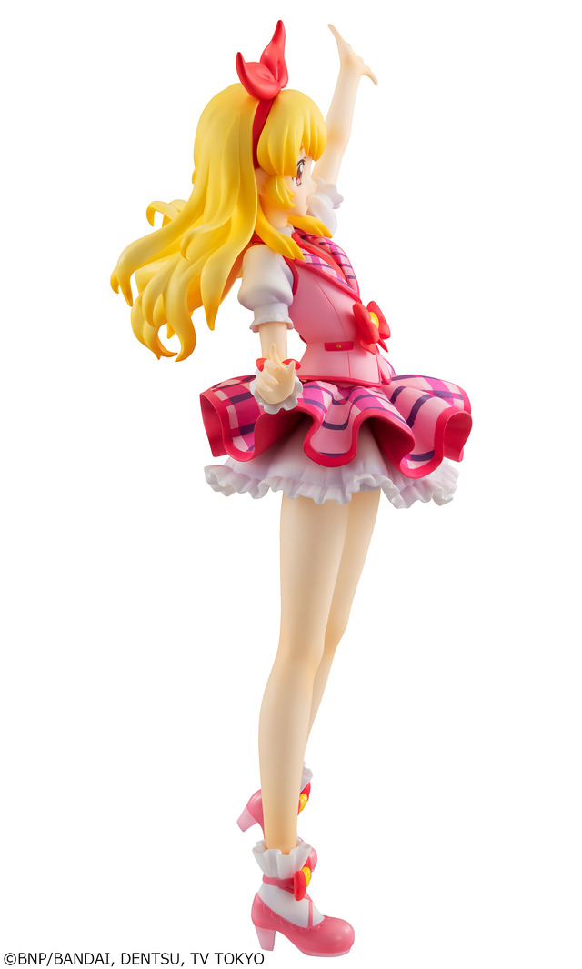 「Lucrea（ルクリア） アイカツ！ 星宮いちご　ピンクステージコーデ」13,800円 （税別）（C）BNP/BANDAI, DENTSU, TV TOKYO
