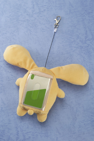 「うーさーのふわふわパスケース」