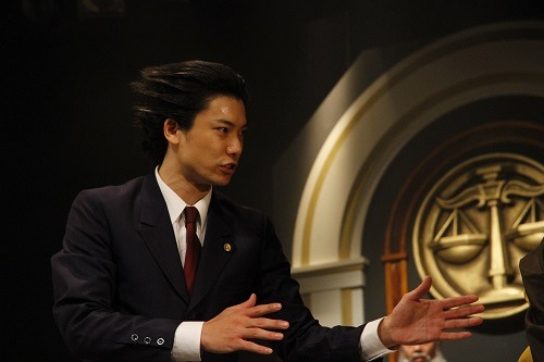 成歩堂龍一（兼崎健太郎）(c)CAPCOM / ADK Arts.