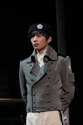 ヤン・ウェンリー（田中圭）