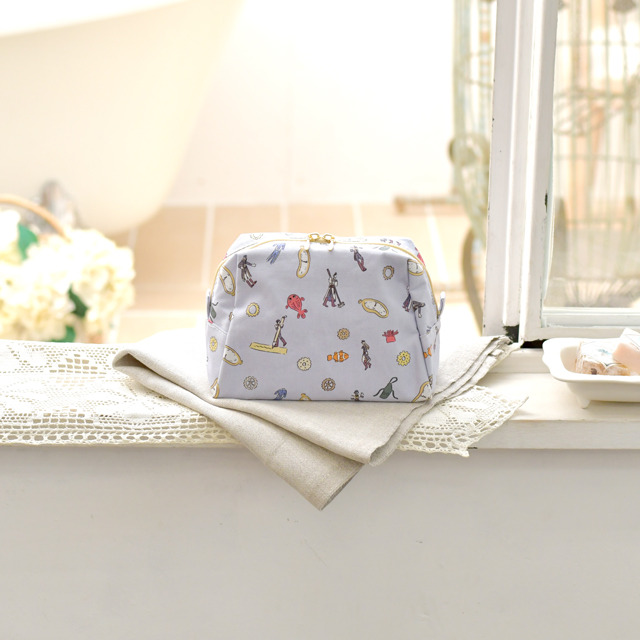 トラペーズポーチ（全3種）2,500円 ＋税（C）BANDAI NAMCO Entertainment Inc.