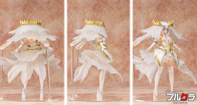 「デート・ア・ライブ『鳶一折紙』エンジェルver PVC製塗装済完成品」15,800円（税抜）（C） 橘公司・つなこ