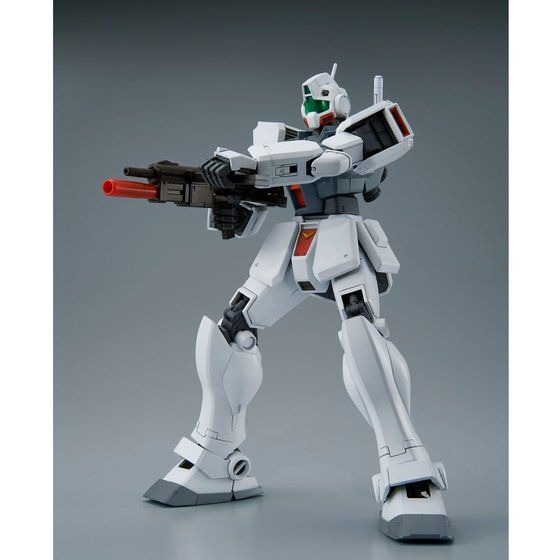 「MG 1/100 ジム（寒冷地仕様）」4,212円（税込）