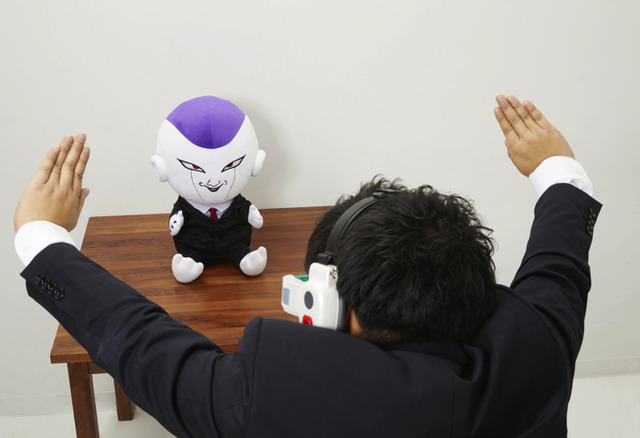 「PCクッション どらごんぼーるぜっと 理想の上司フリーザ」5,616円（税込／送料・手数料別途）（C）バードスタジオ／集英社・東映アニメーション