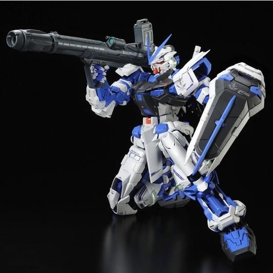 「PG 1/60 ガンダムアストレイ ブルーフレーム」19,440円（税込）（C）創通・サンライズ