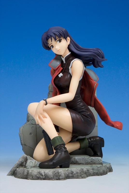フィギュア「葛城ミサト：RE」7,800円（税抜）（C）カラー