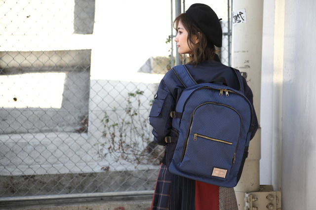 エレン・イェーガーモデル  バックパック／14,800円 (税別)（C）諫山創・講談社／「進撃の巨人」製作委員会