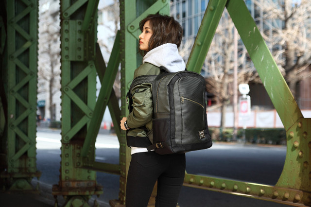 リヴァイモデル　バックパック／14,800円 (税別)（C）諫山創・講談社／「進撃の巨人」製作委員会