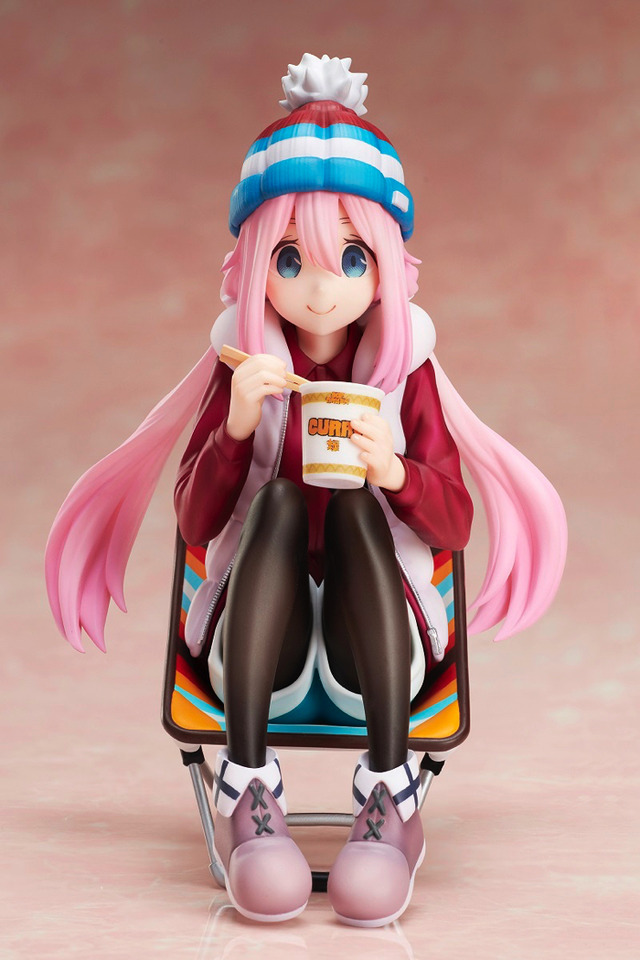 「ゆるキャン△ 各務原なでしこ 1/8 プレミアムぬーどるストッパーフィギュア」12,800円（税別）（C） あfろ・芳文社／野外活動サークル