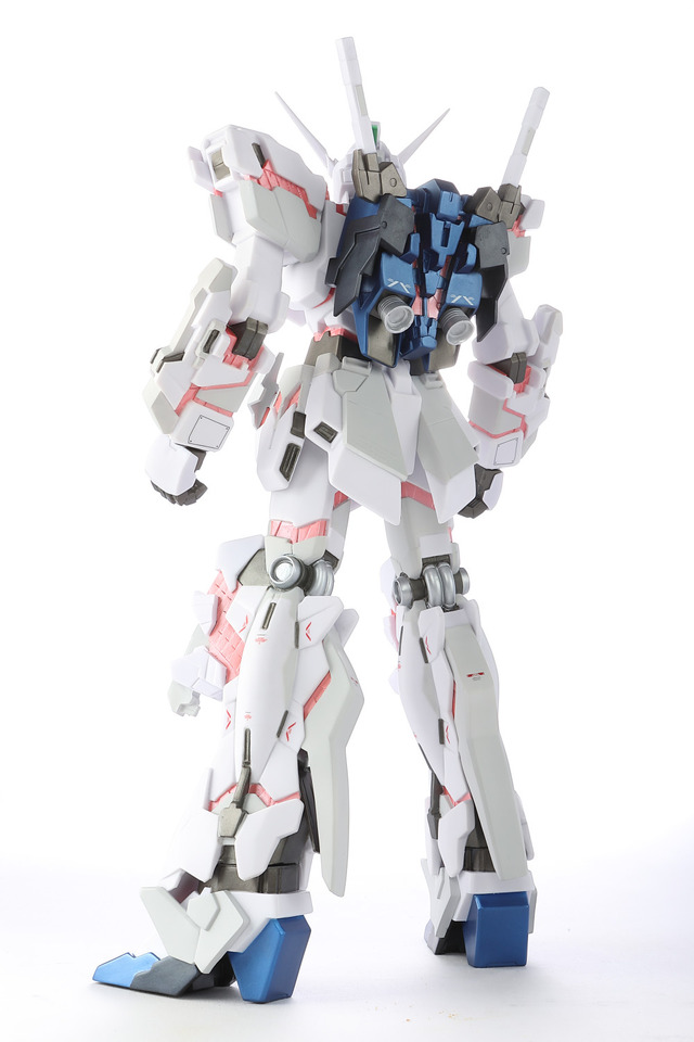 「RX-0ユニコーンガンダム Ver.TWC ADVANCED SOFVI-MODEL」12,960円（税込）（C）創通・サンライズ