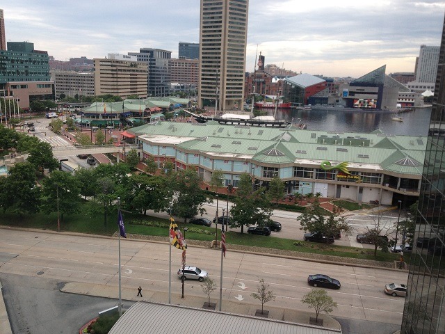 ボルチモアの街並み。チェサピーク湾を臨む。