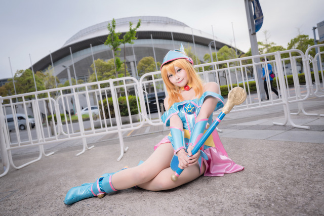 【コスプレ】「ニコニコ超会議2019」2日目美女レイヤーまとめ 化物語、アズレン、アイマスほか【写真171枚】