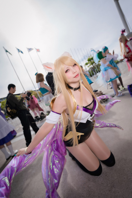 【コスプレ】「ニコニコ超会議2019」2日目美女レイヤーまとめ 化物語、アズレン、アイマスほか【写真171枚】