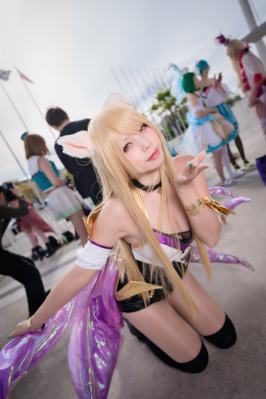 【コスプレ】「ニコニコ超会議2019」2日目美女レイヤーまとめ 化物語、アズレン、アイマスほか【写真171枚】