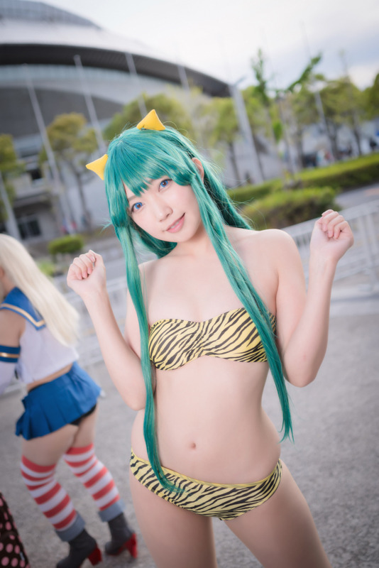 【コスプレ】「ニコニコ超会議2019」2日目美女レイヤーまとめ 化物語、アズレン、アイマスほか【写真171枚】