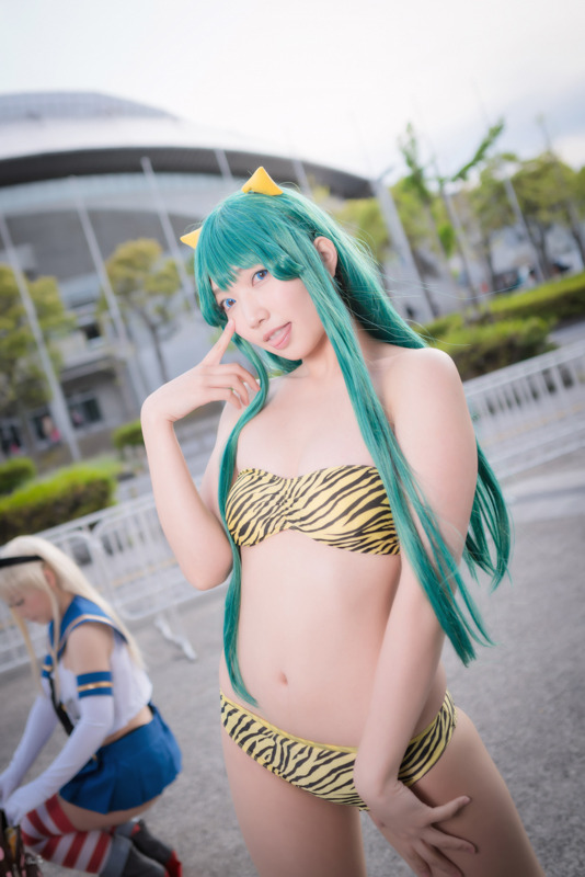 【コスプレ】「ニコニコ超会議2019」2日目美女レイヤーまとめ 化物語、アズレン、アイマスほか【写真171枚】