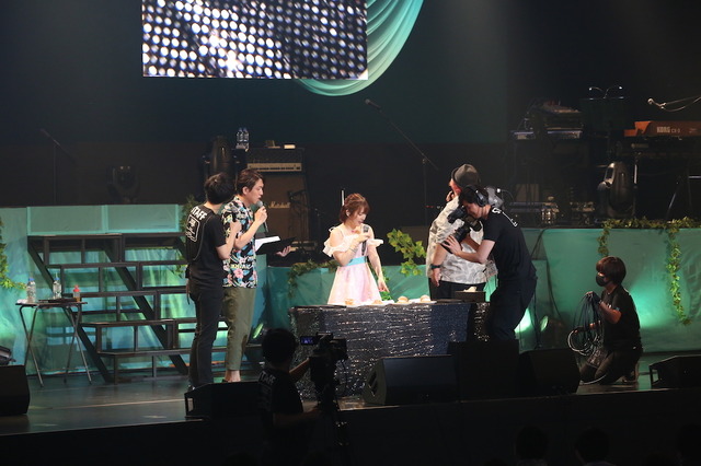 「LIVE IS LIKE A SUNNY DAY Vol.2」