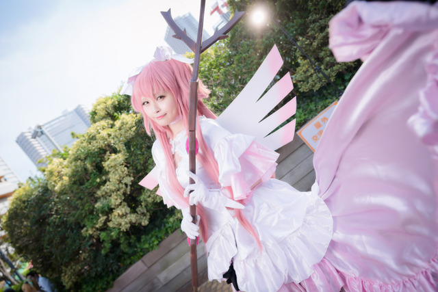 〈物語〉シリーズ10周年！“一夜限り”夢フェスレポ／美人レイヤー勢揃い！Ultra acosta!：5月13日記事まとめ