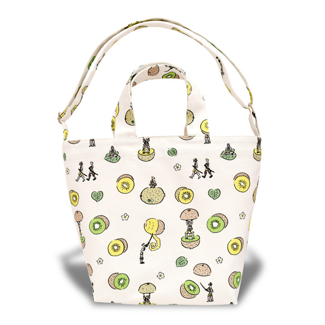 「キャンバス ショルダートート（3500円・税別／全3種）」（C）2015-2019 DMM GAMES/Nitroplus