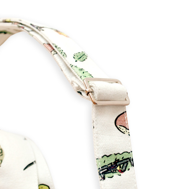 「キャンバス ショルダートート（3500円・税別／全3種）」（C）2015-2019 DMM GAMES/Nitroplus