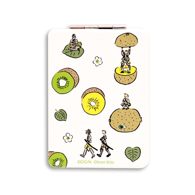 「コンパクトミラー（1500円・税別／全3種）」（C）2015-2019 DMM GAMES/Nitroplus