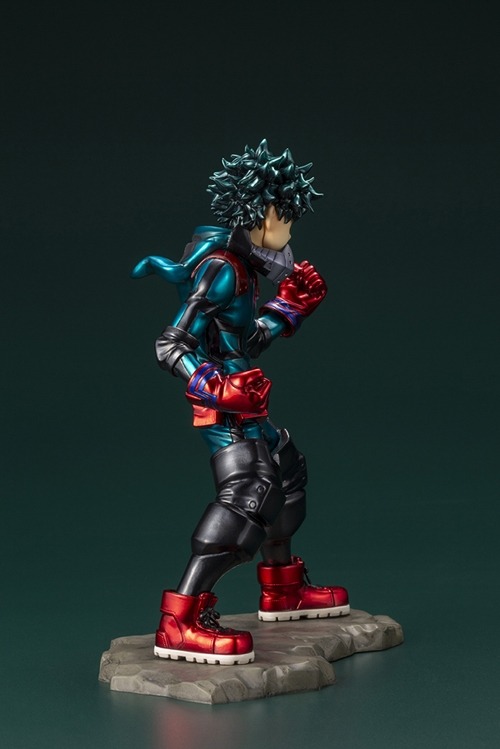 「HERO FES.＜ヒーローフェス＞開催記念 限定カラー ARTFX J 緑谷出久」9,200円（税抜）（C）堀越耕平／集英社・僕のヒーローアカデミア製作委員会