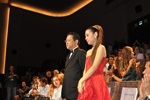 スタジオジブリの星野康二社長と瀧本美織さん