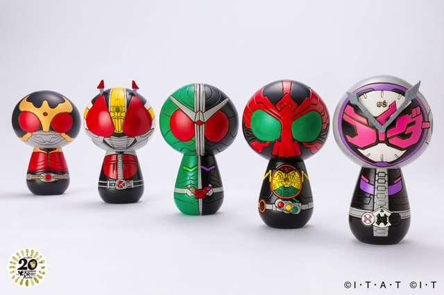 「仮面ライダーこけし by 卯三郎こけし」各4,400円（税別）（C） 石森プロ・テレビ朝日・ADK・東映 （C） 石森プロ・東映