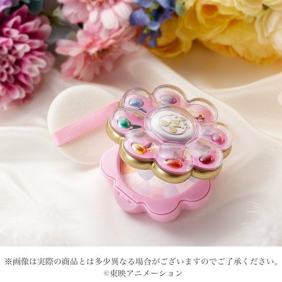 「Pirika Pirilala リズムタップフェイスパウダー 20th anniversary ver.」4,620円（税込）（C）東映アニメ―ション