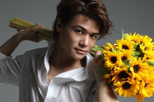 「TVガイドVOICE STARS vol.10」八代拓　1,200円（税別）