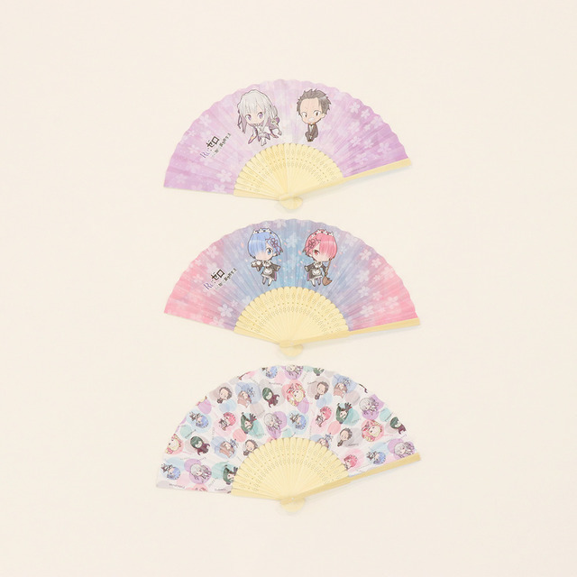 扇子 各￥300円（税抜）（C）長月達平・株式会社KADOKAWA刊／Re:ゼロから始める異世界生活製作委員会