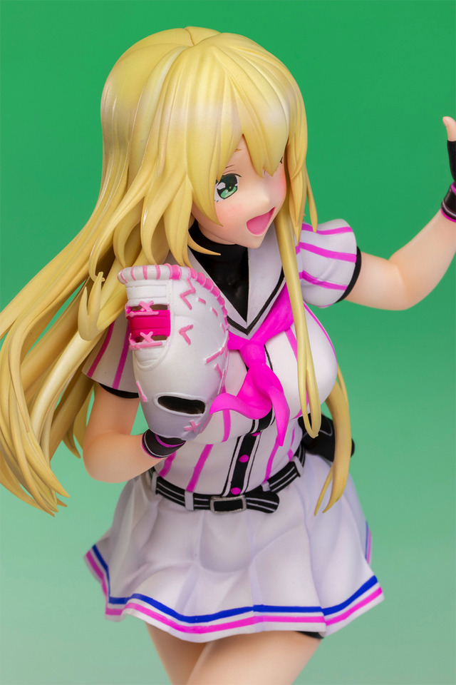 「八月のシンデレラナイン『野崎 夕姫』塗装済み完成品フィギュア」15,000円（税別）（C）Akatsuki Inc./アニメ「八月のシンデレラナイン」製作委員会