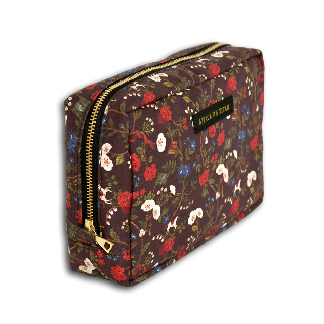 スクエアポーチ（2,800円・税別）（C）諫山創・講談社 /「進撃の巨人」製作委員会