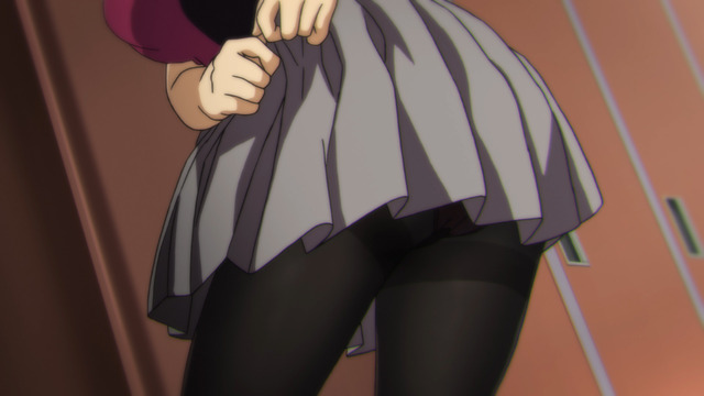 『みるタイツ』第5話「水着タイツ」先行カット（C） よむ /TRUSS