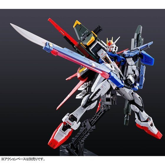 RG 1/144 パーフェクトストライクガンダム」4,320円（税込）（C）創通・サンライズ