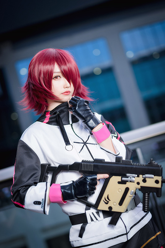 【コスプレ】可愛いとカッコイイを併せ持つ中国人気レイヤー洛洛子、“中国版コミケ”に天使として降臨【写真17枚】