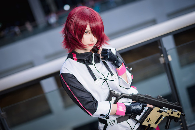 【コスプレ】可愛いとカッコイイを併せ持つ中国人気レイヤー洛洛子、“中国版コミケ”に天使として降臨【写真17枚】