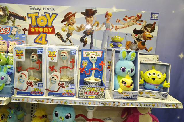 タカラトミーアーツブースの様子