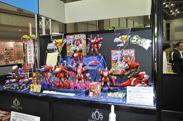 「東京おもちゃショー2019」 最新玩具やトレンドは？ HIKAKINコラボ玩具やメガドライブミニまで【レポート】
